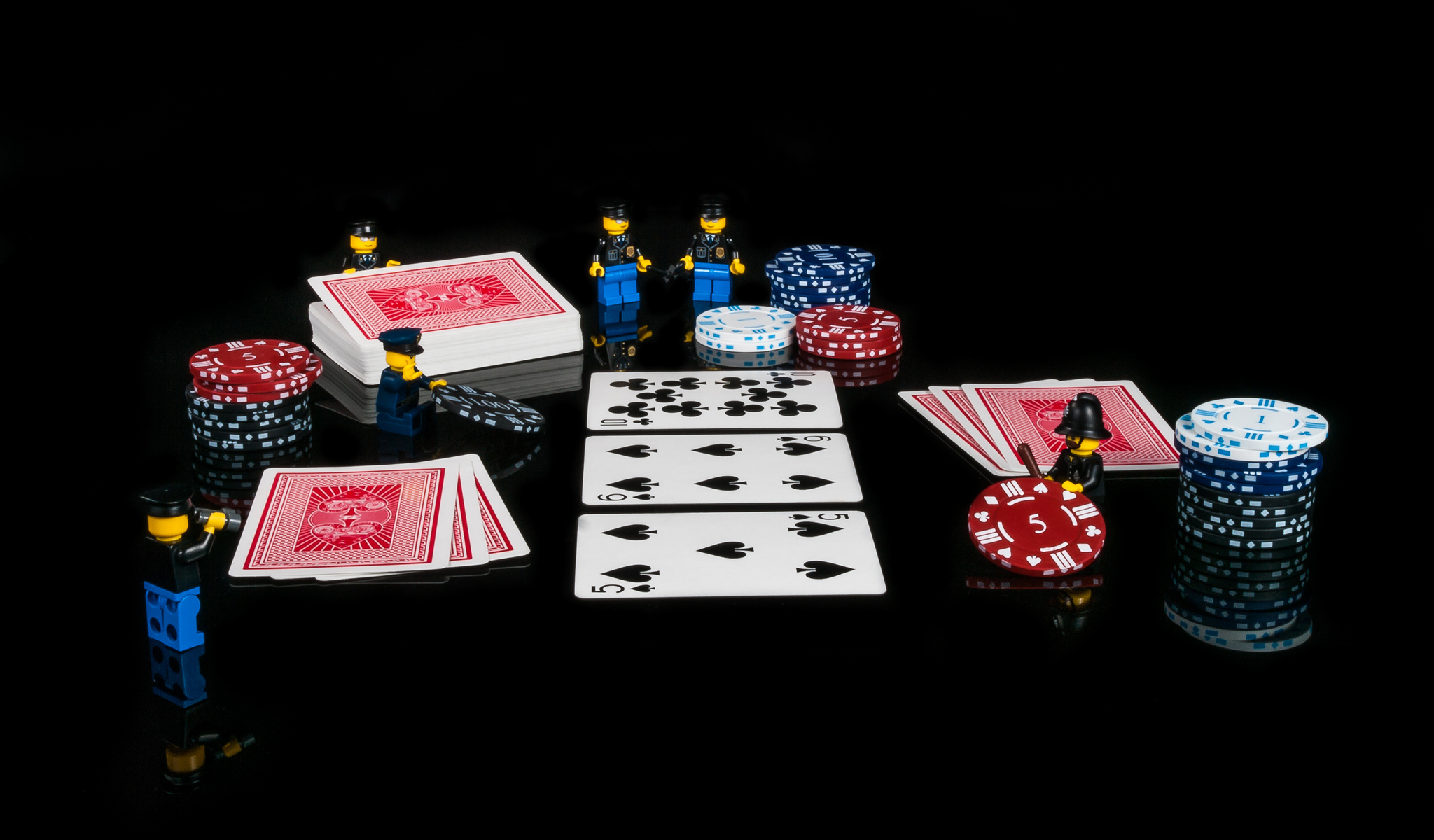 pokeris su lego žmogeliukais